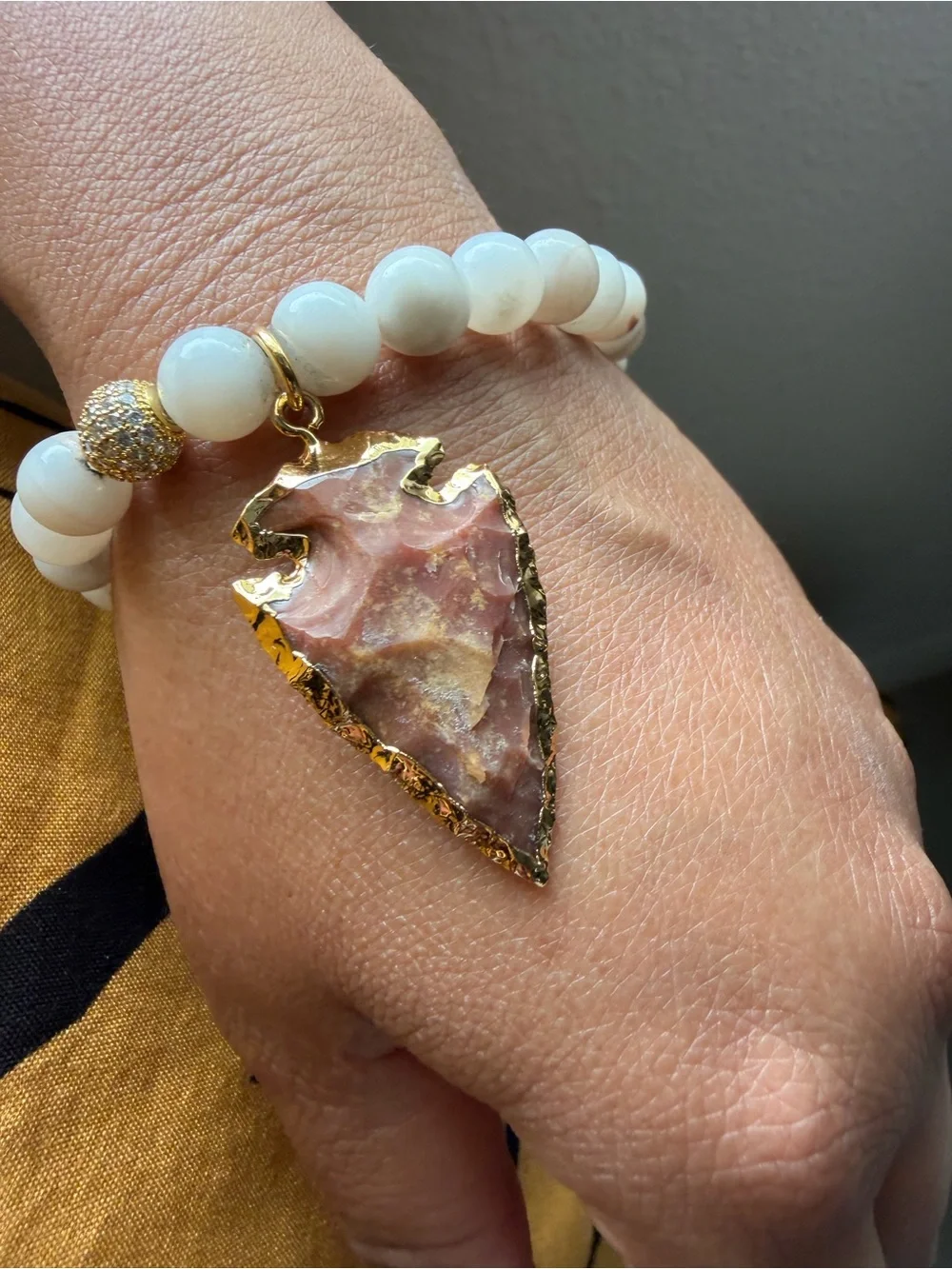 Semi-Precious White Beaded Bracelet with Gold-Edged Arrowhead Gemstone Charm